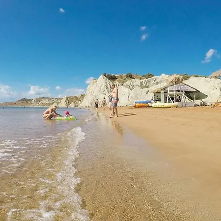 Kefalonia, Family Friendly House & Parking * ليكسوري