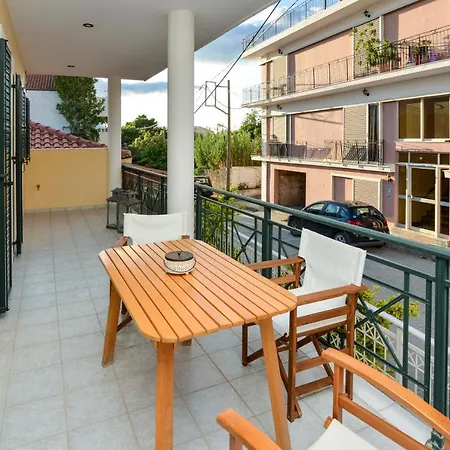 بيت للعطل Kefalonia, Family Friendly House & Parking *